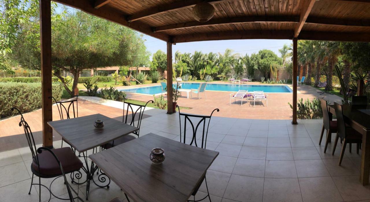 Riad Hamdani Derroua Bagian luar foto